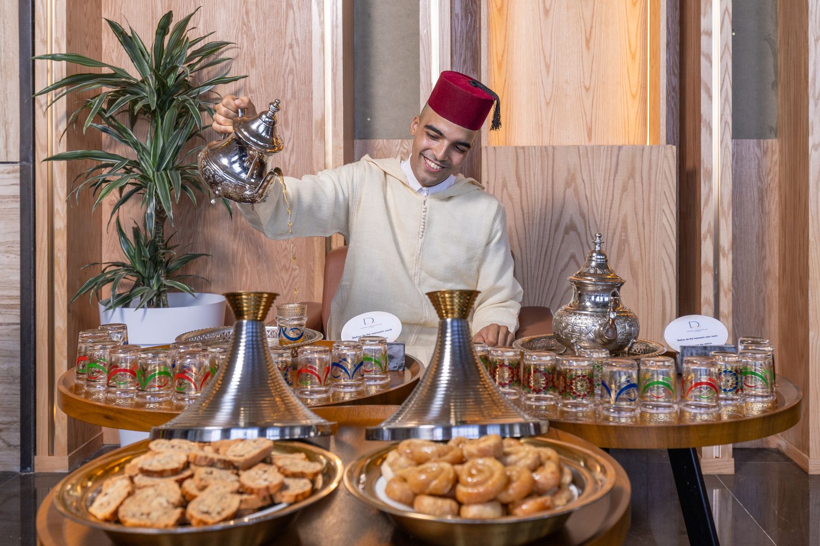 Pause-café : thé à la menthe et pâtisseries marocaines